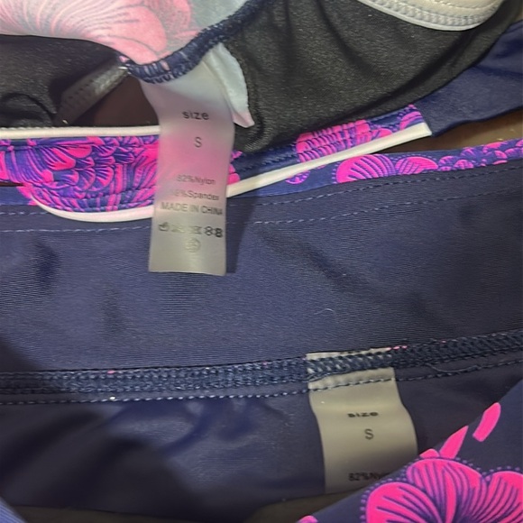 Floral Purple and Navy 2 Piece Tankini Halter Top and Skort Swimsuit Women Sz. S - Picture 7 of 12